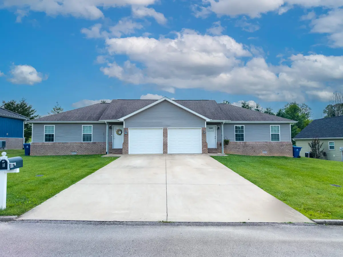 401 Johnny Drive, Science Hill, KY 42553 - #1