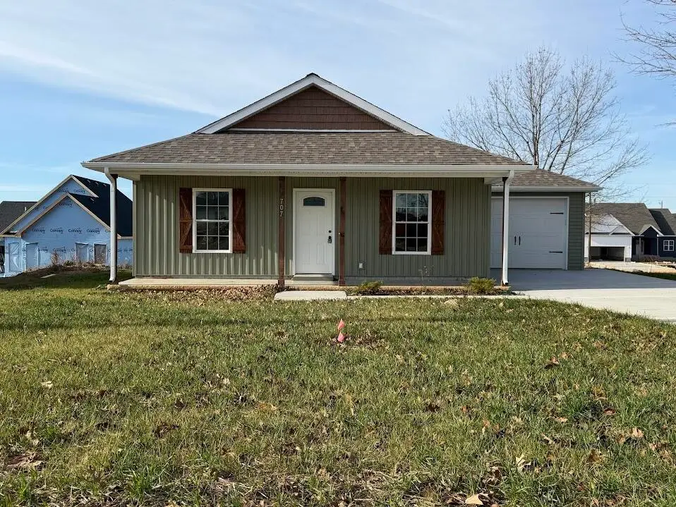 707 W Shelby Avenue, Elkton, KY 42220 - #1