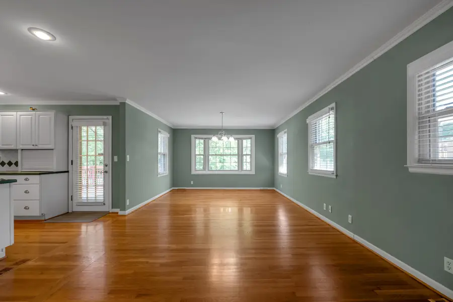 3418 Greentree Road, Lexington, KY 40517 - #3