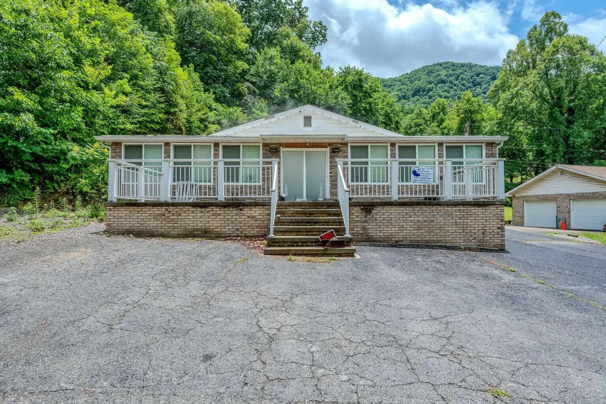 9598 Highway 119 N, Jenkins, KY 41537 - #1
