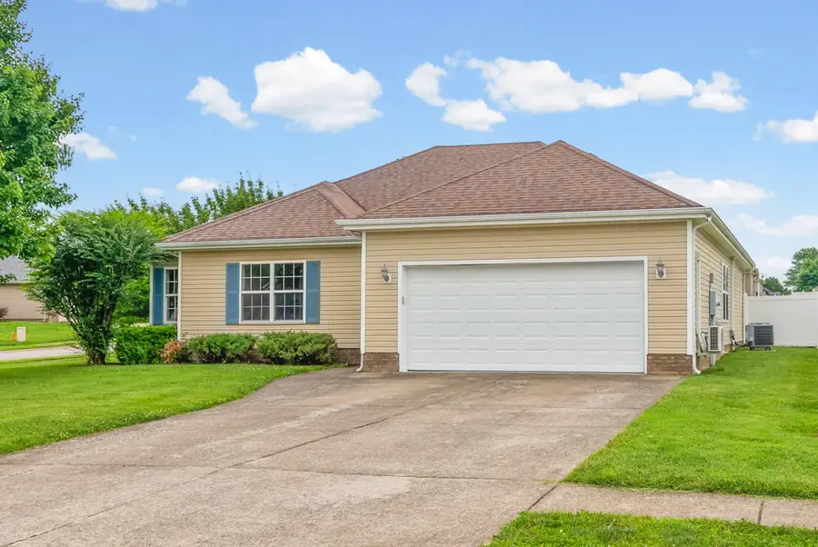 100 Lurlington Court, Hopkinsville, KY 42240 - #2
