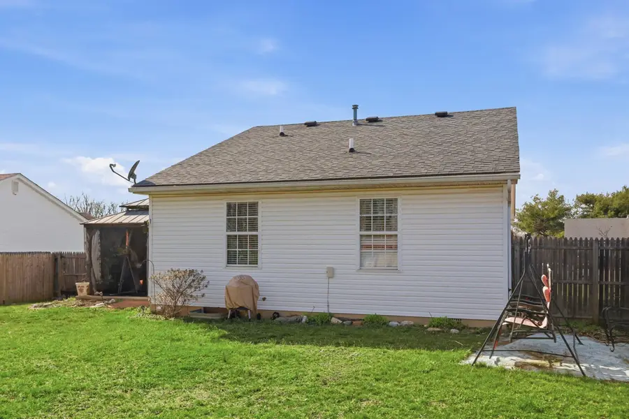 105 Charmac Road, Versailles, KY 40383 - #3