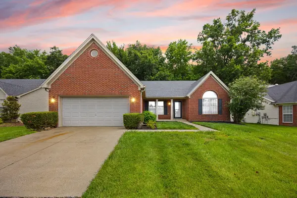 9017 Black Powder Lane, Louisville, KY 40228