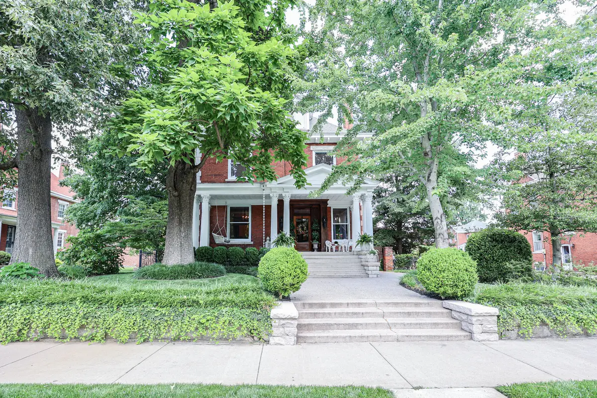 220 Fountain Avenue, Paducah, KY 42001 - #1