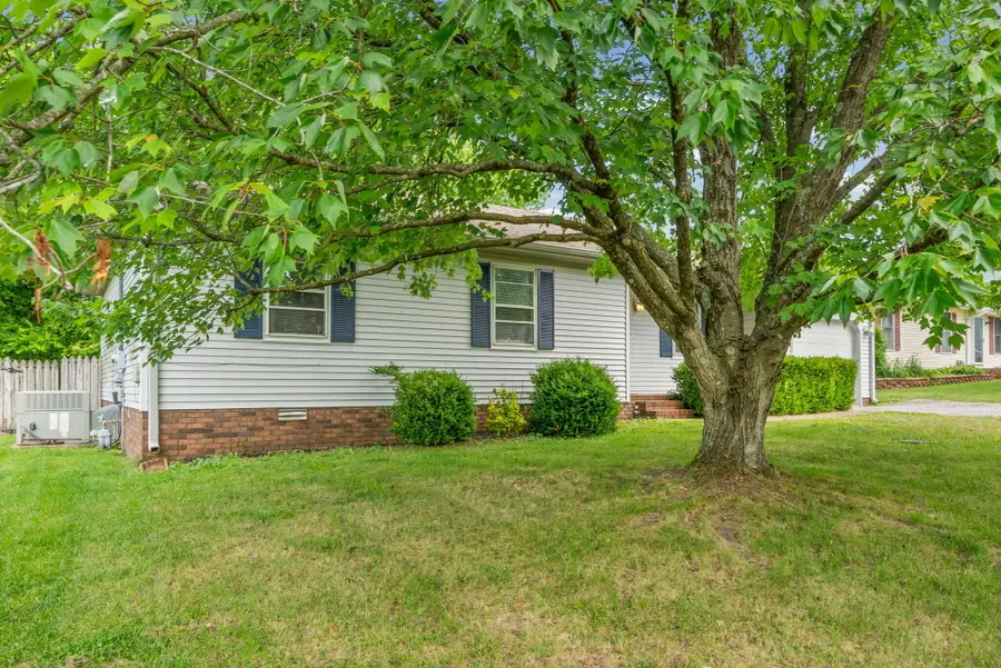 535 Foxfield Road, Hopkinsville, KY 42240 - #2