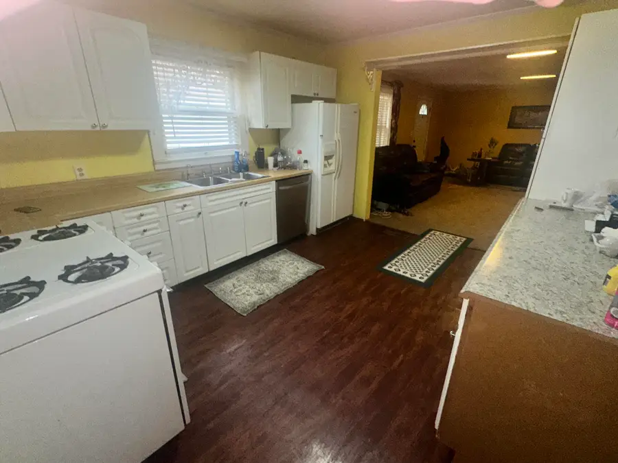 2145 Dixie Avenue, Paducah, KY 42003 - #3