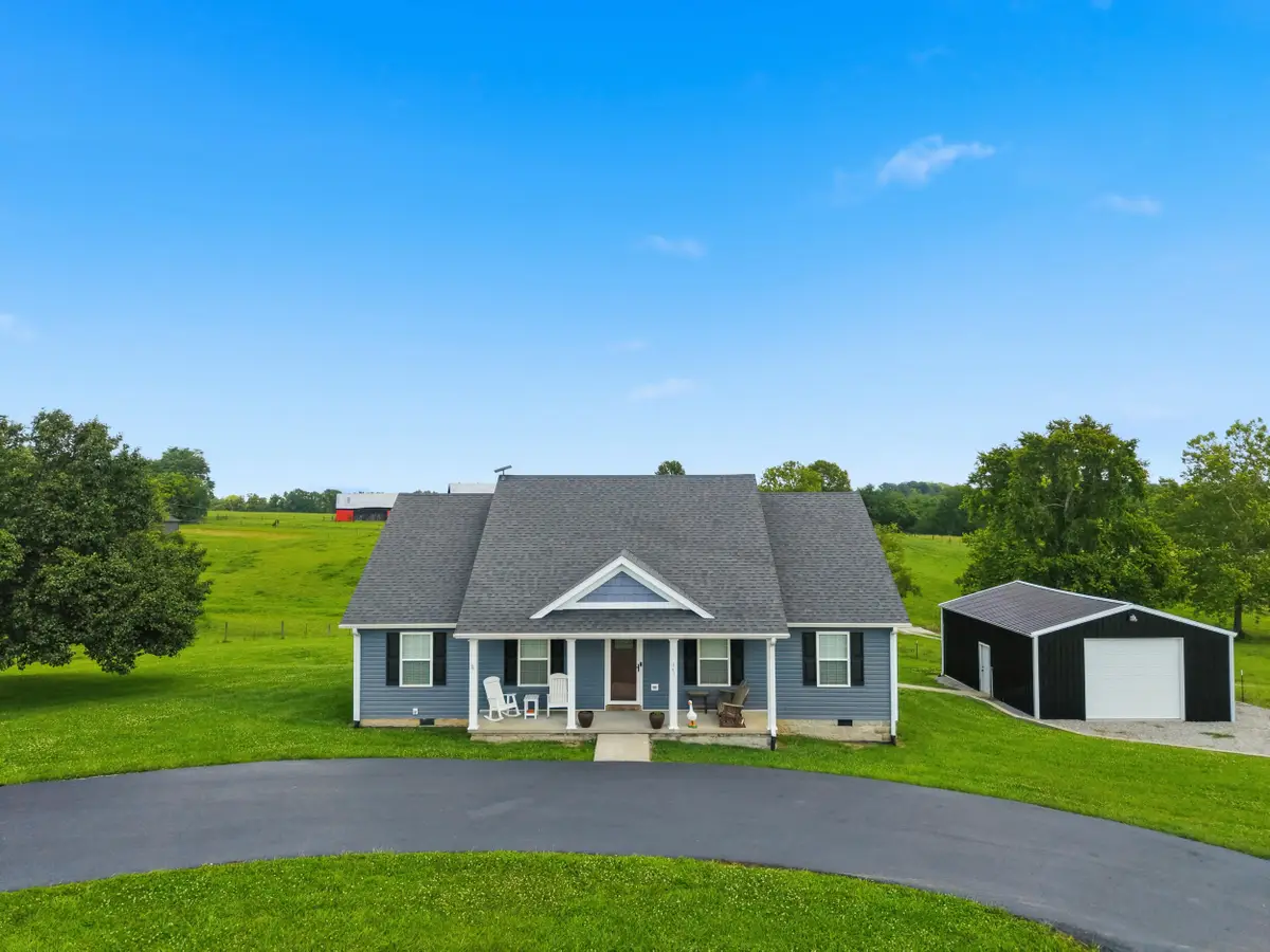 447 Oakland Lane, Harrodsburg, KY 40330 - #1