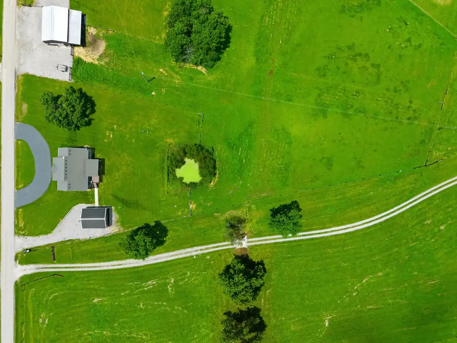 447 Oakland Lane, Harrodsburg, KY 40330 - #2