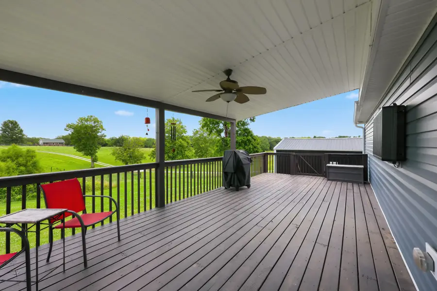 447 Oakland Lane, Harrodsburg, KY 40330 - #3