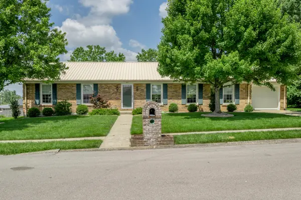 307 Beacon Hill, Nicholasville, KY 40356