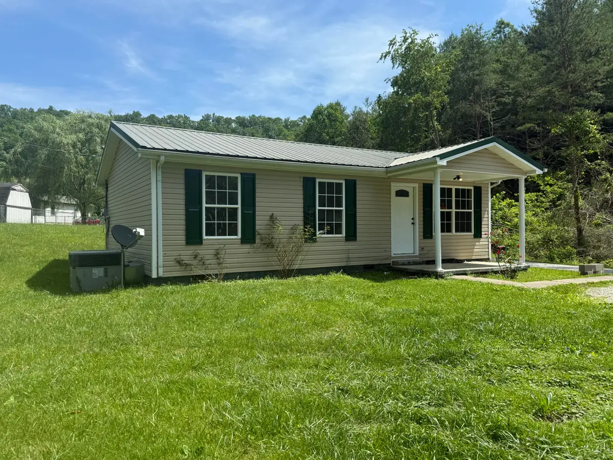 48 Crescent Road, Manchester, KY 40962 - #1