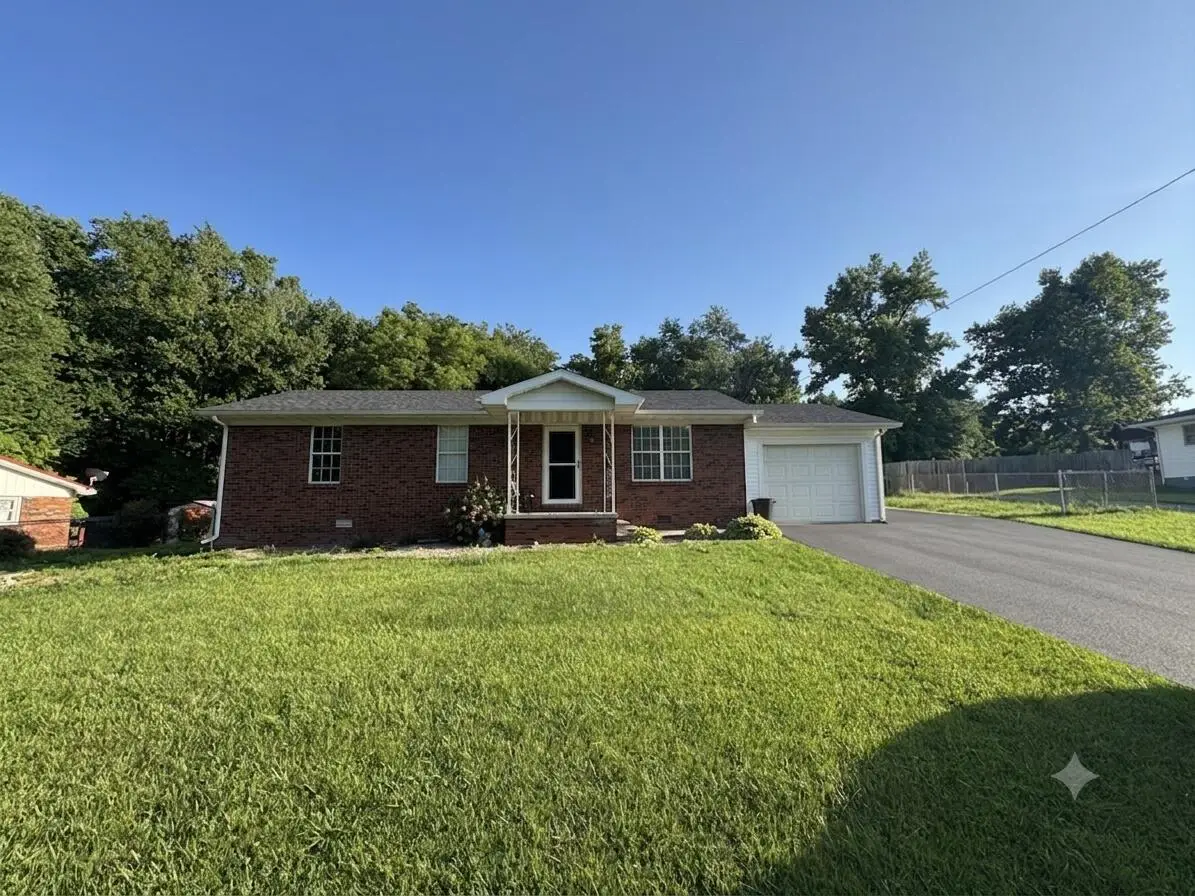 297 Oak Street, Russell Springs, KY 42642 - #1