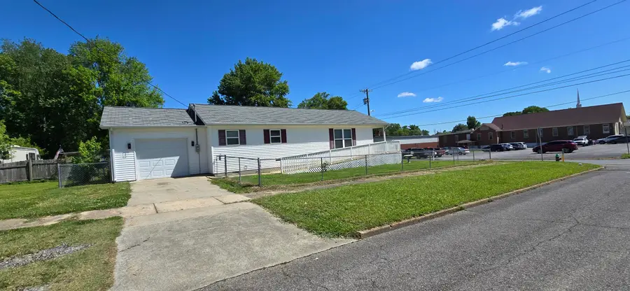 701 N 13th Street, Mayfield, KY 42066 - #3