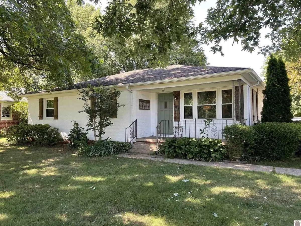 301 Macedonia Street, Mayfield, KY 42066 - #1