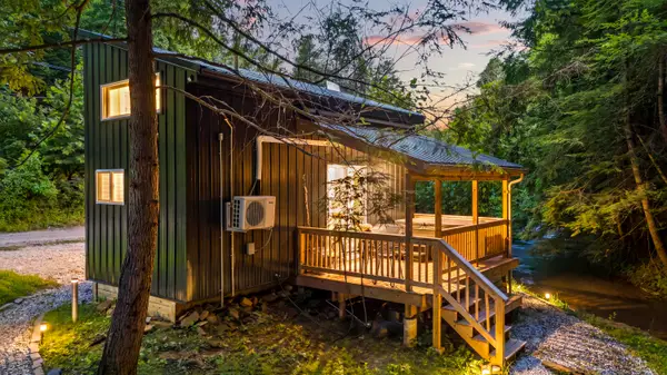 76 High Falls Creek Drive, Campton, KY 41301