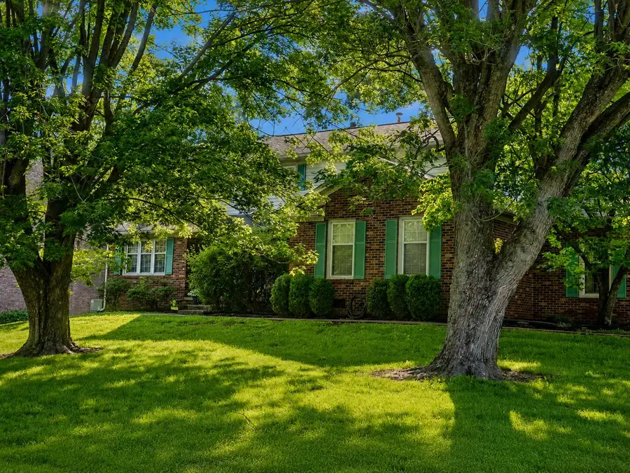 111 Lone Oak Drive, Nicholasville, KY 40356 - #2