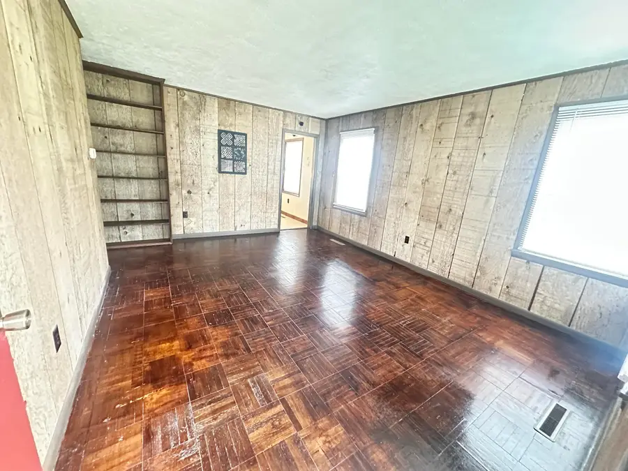 935 Lorine Lane, Paducah, KY 42001 - #3