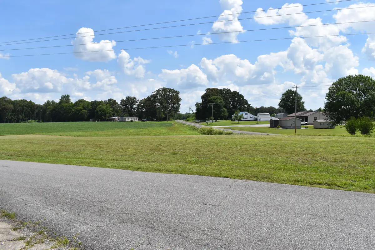 1975 Page Road, Sedalia, KY 42079 - #1