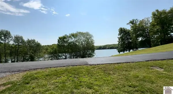 700 700 Kennedy Rd Road, Eddyville, KY 42038
