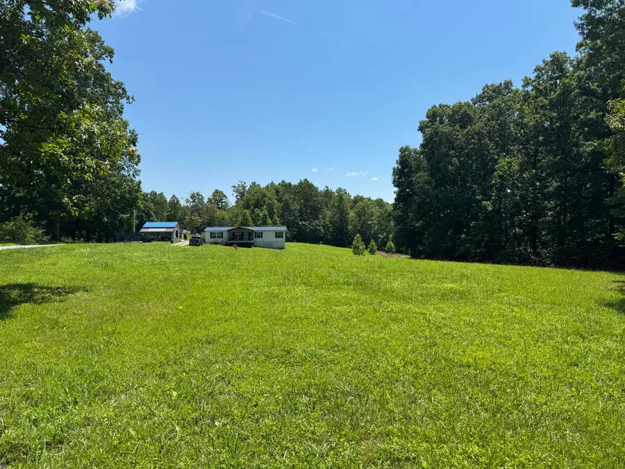 281 E Branch, East Bernstadt, KY 40729 - #2