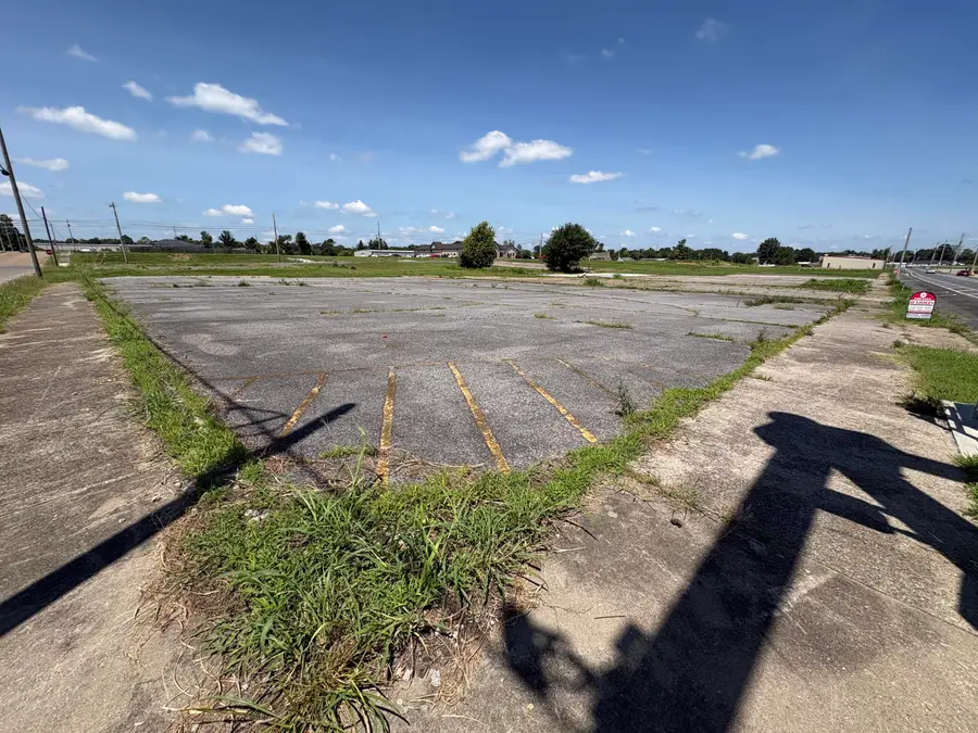 201 N 7th Street, Mayfield, KY 42066 - #2