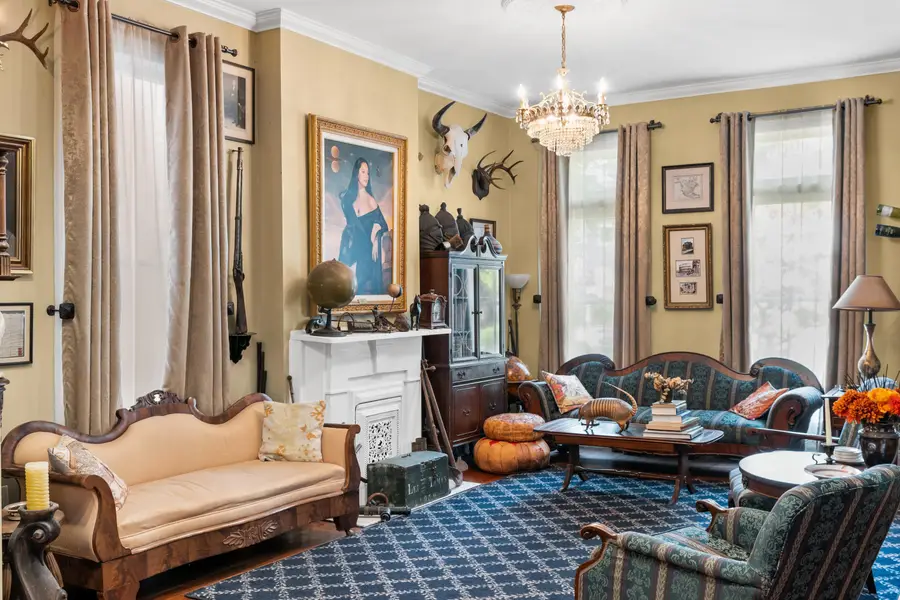 472 W 2nd Street, Lexington, KY 40507 - #3