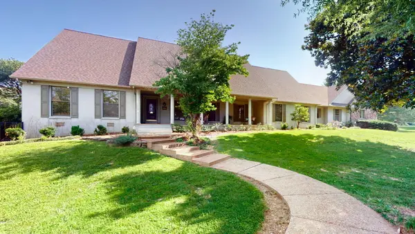1609 Greenbriar Drive, Murray, KY 42071