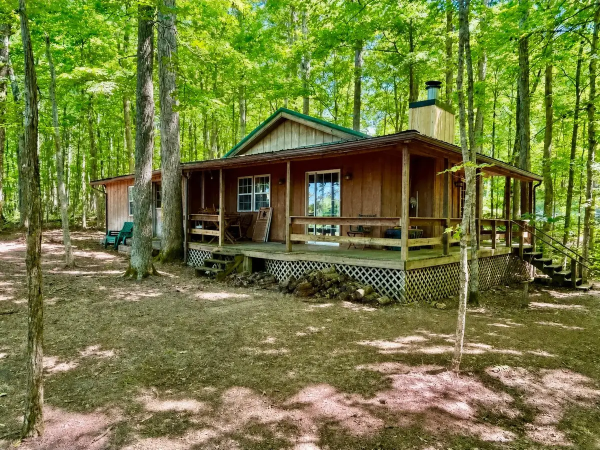 302 Lakeview Avenue, Burnside, KY 42519 - #1