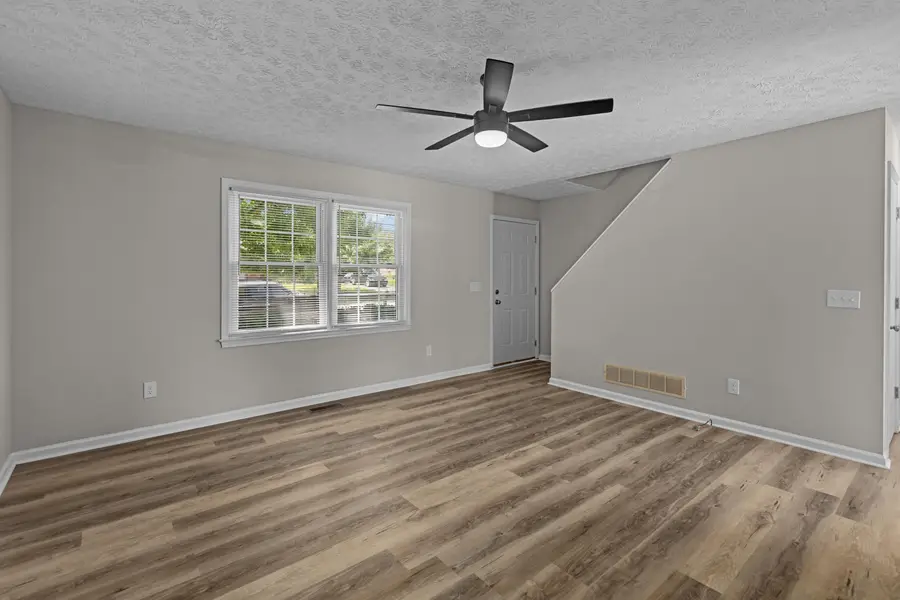1005 Quarter Mile Way, Frankfort, KY 40601 - #3