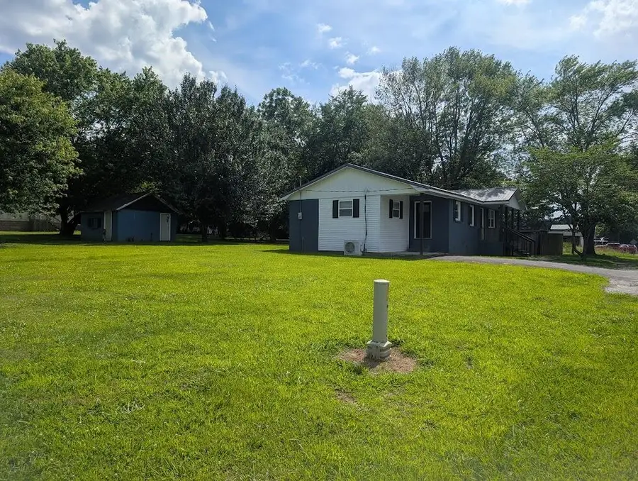 523 3rd Street, La Center, KY 42056 - #3