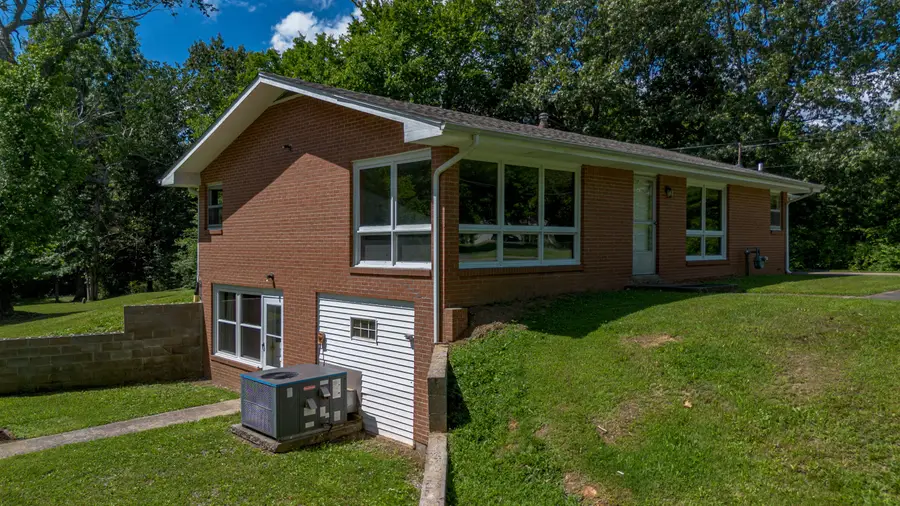 3200 Bement Street, Paducah, KY 42003 - #2