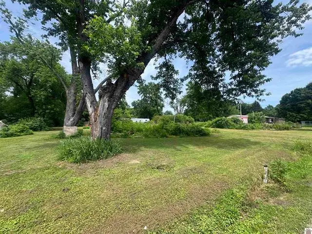 414 E State Hwy 1748, Mayfield, KY 42066 - #2