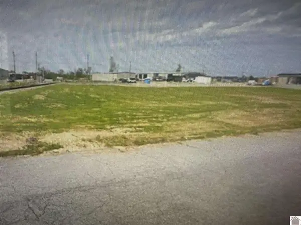 408 W Broadway, Mayfield, KY 42066