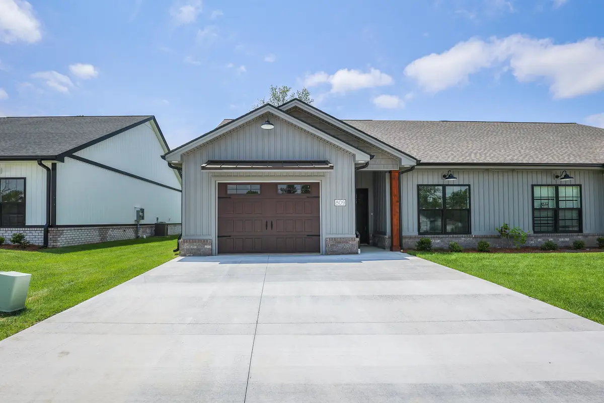 809 Violet Court, Paducah, KY 42001 - #1
