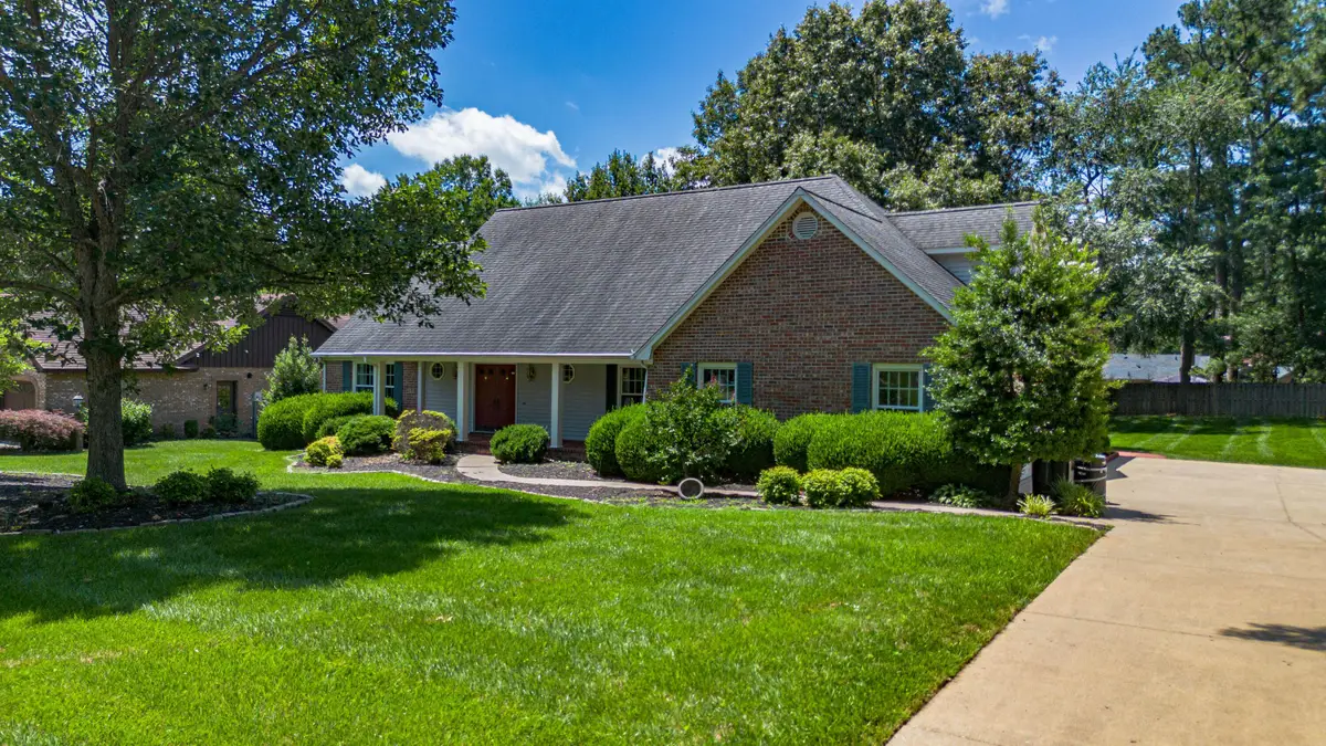 555 Whitney Drive, Paducah, KY 42001 - #1