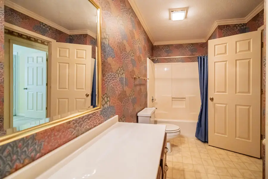 555 Whitney Drive, Paducah, KY 42001 - #2