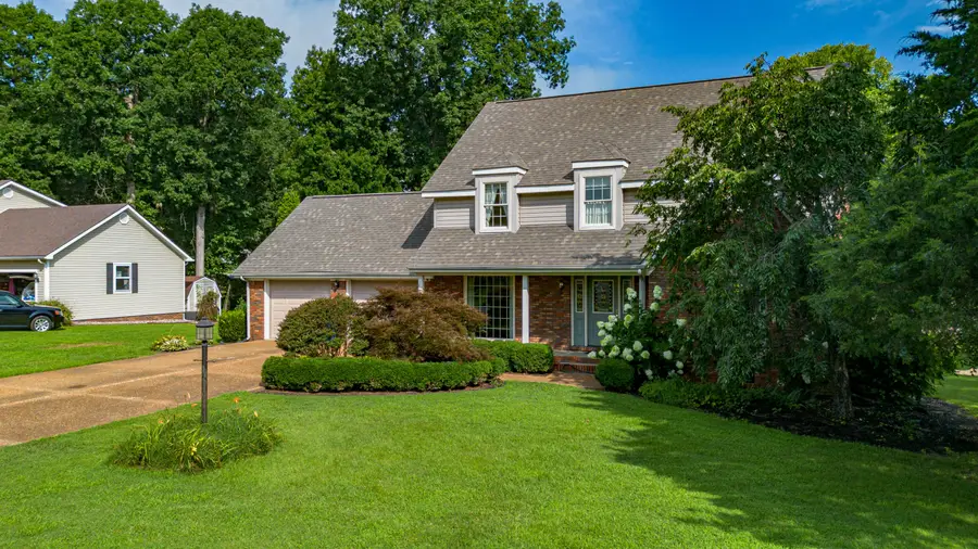 323 Meadowaire Drive, Paducah, KY 42003 - #2