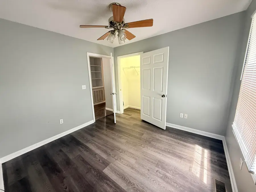 195 E Jennings, Grand Rivers, KY 42045 - #2