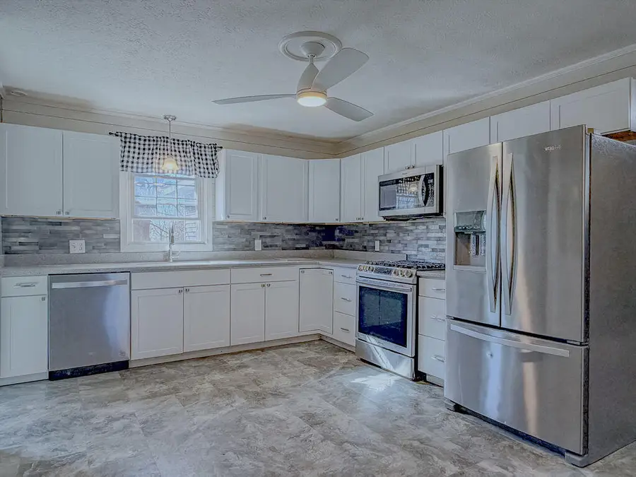 403 Fairlane Drive, Mayfield, KY 42066 - #2
