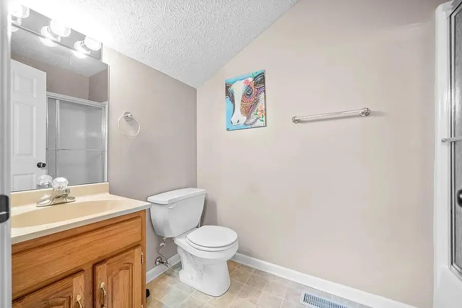 9575 Julien Road, Hopkinsville, KY 42240 - #3
