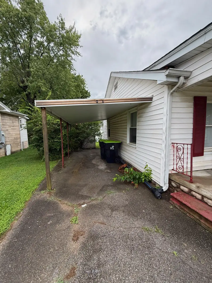 1207 Elm Street, Benton, KY 42025 - #2