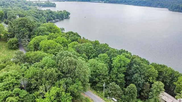 Lot 6 & 7 Deer Run Road, Eddyville, KY 42038 - #1