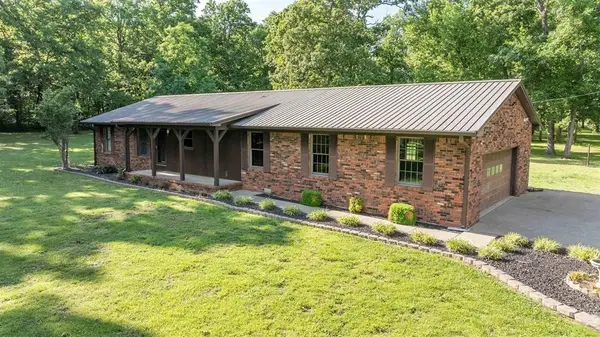2156 Poor Farm Road, Murray, KY 42071