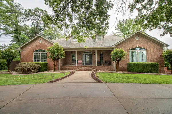 161 Lakeside Drive, Paducah, KY 42003
