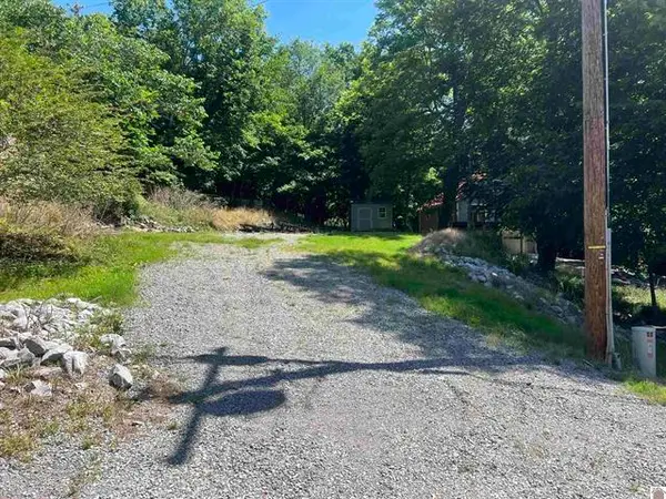 73 Lakeshore Drive, Eddyville, KY 42038