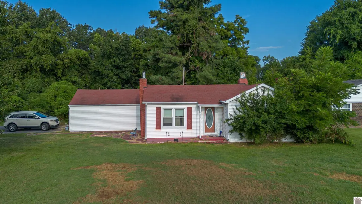 3858 Pecan Drive, Paducah, KY 42001 - #1