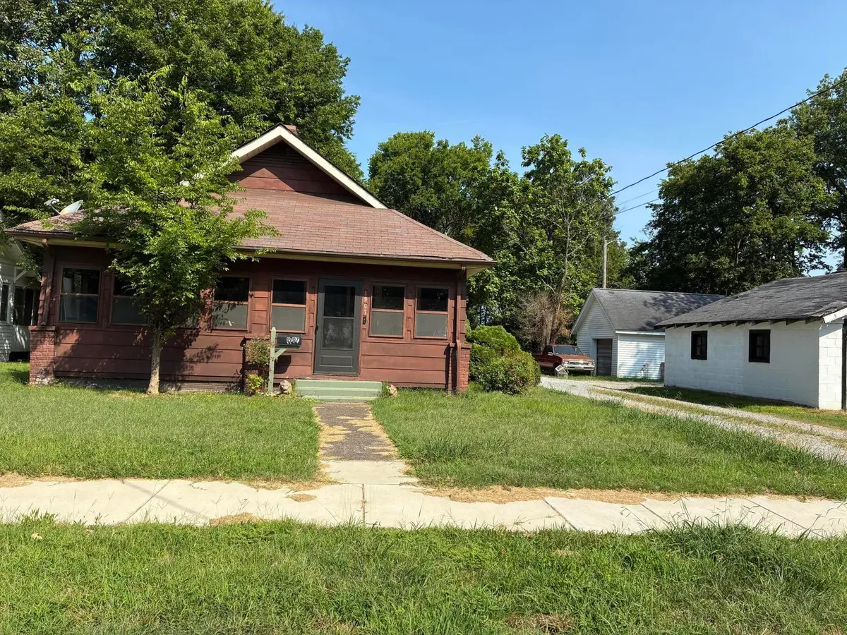 1907 Adams Street, Paducah, KY 42001 - #1