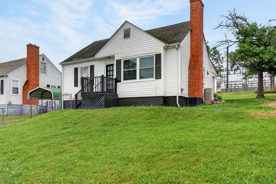 734 Maple Avenue, Harrodsburg, KY 40330 - #3