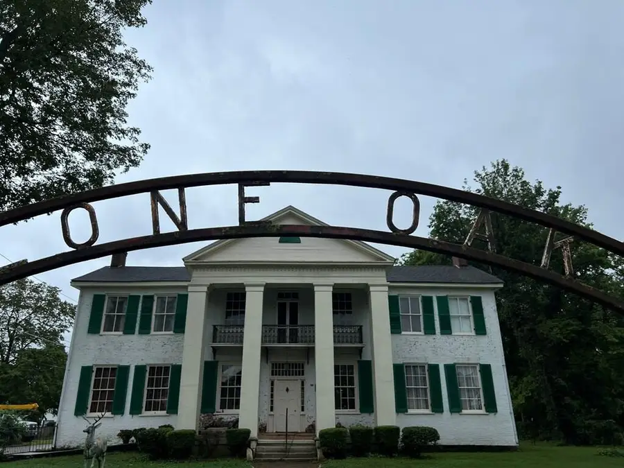 317 E 16th Street, Hopkinsville, KY 42240 - #2