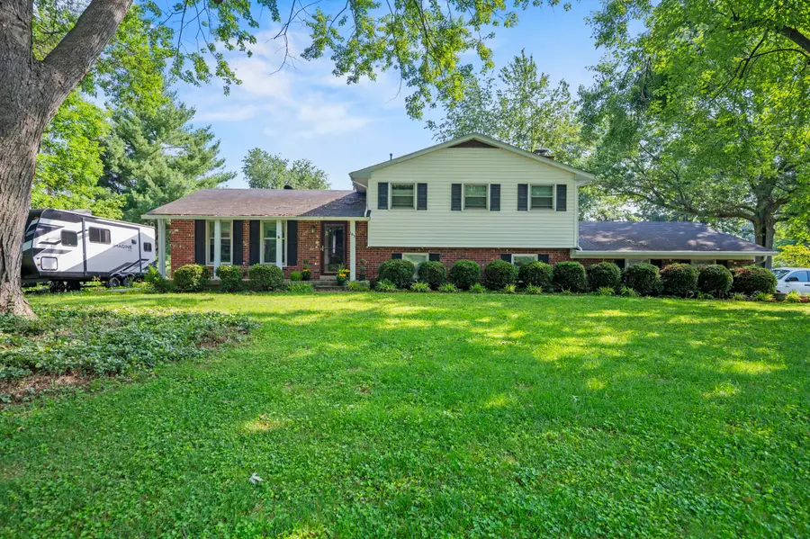 183 Woodlark Road, Versailles, KY 40383 - #2